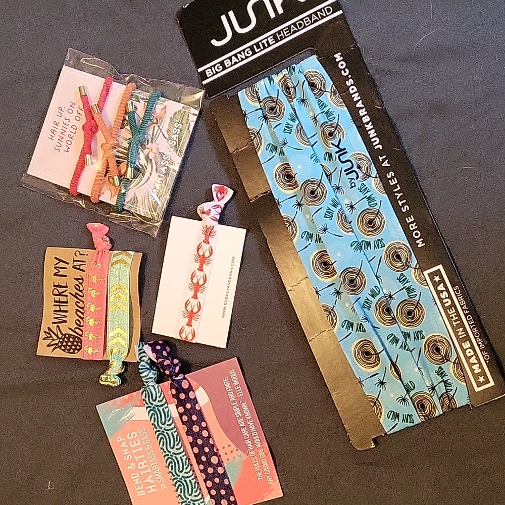Assorted hair accessories